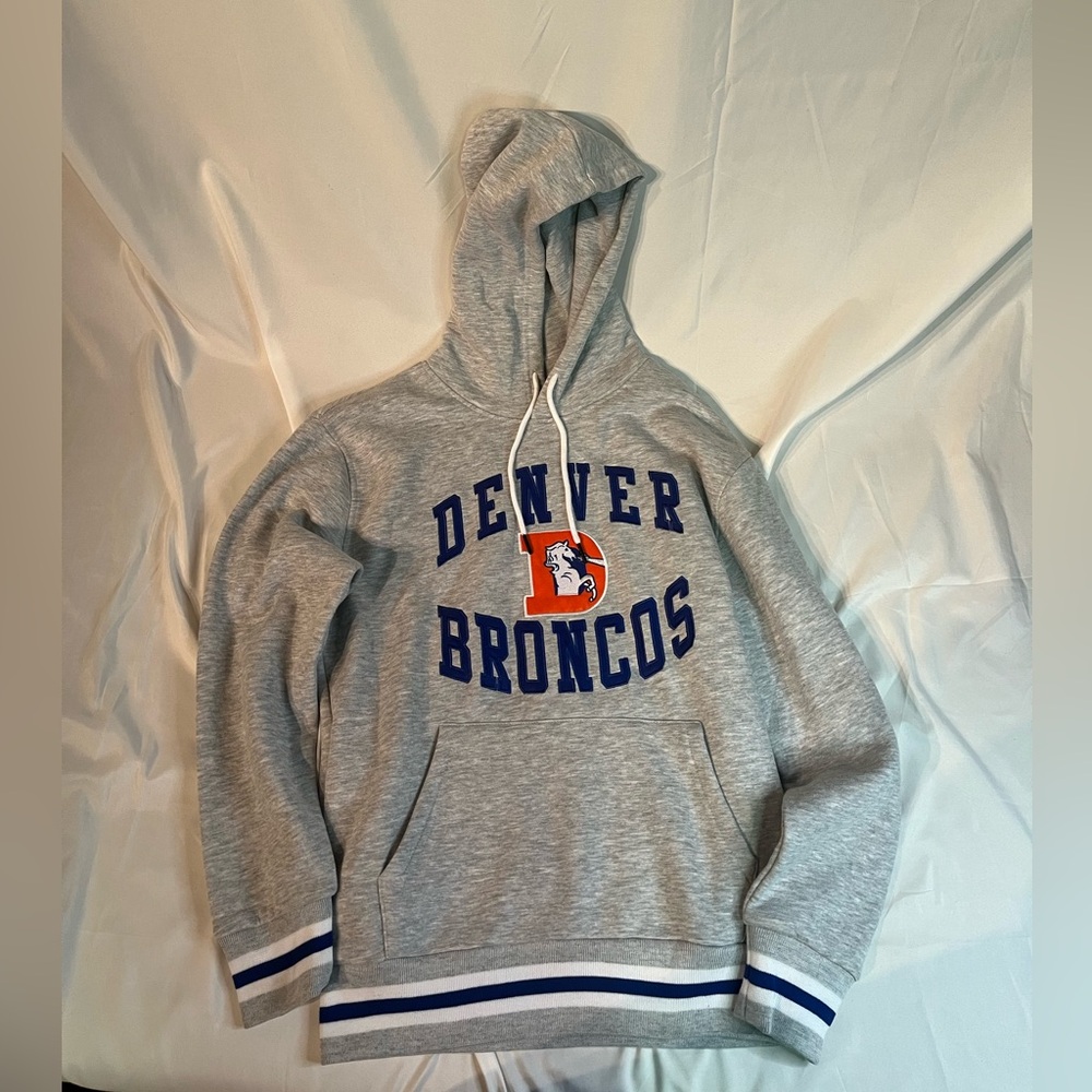 NWT Denver Broncos men’s hoodie Mitchell throwback fleece gray men’s small